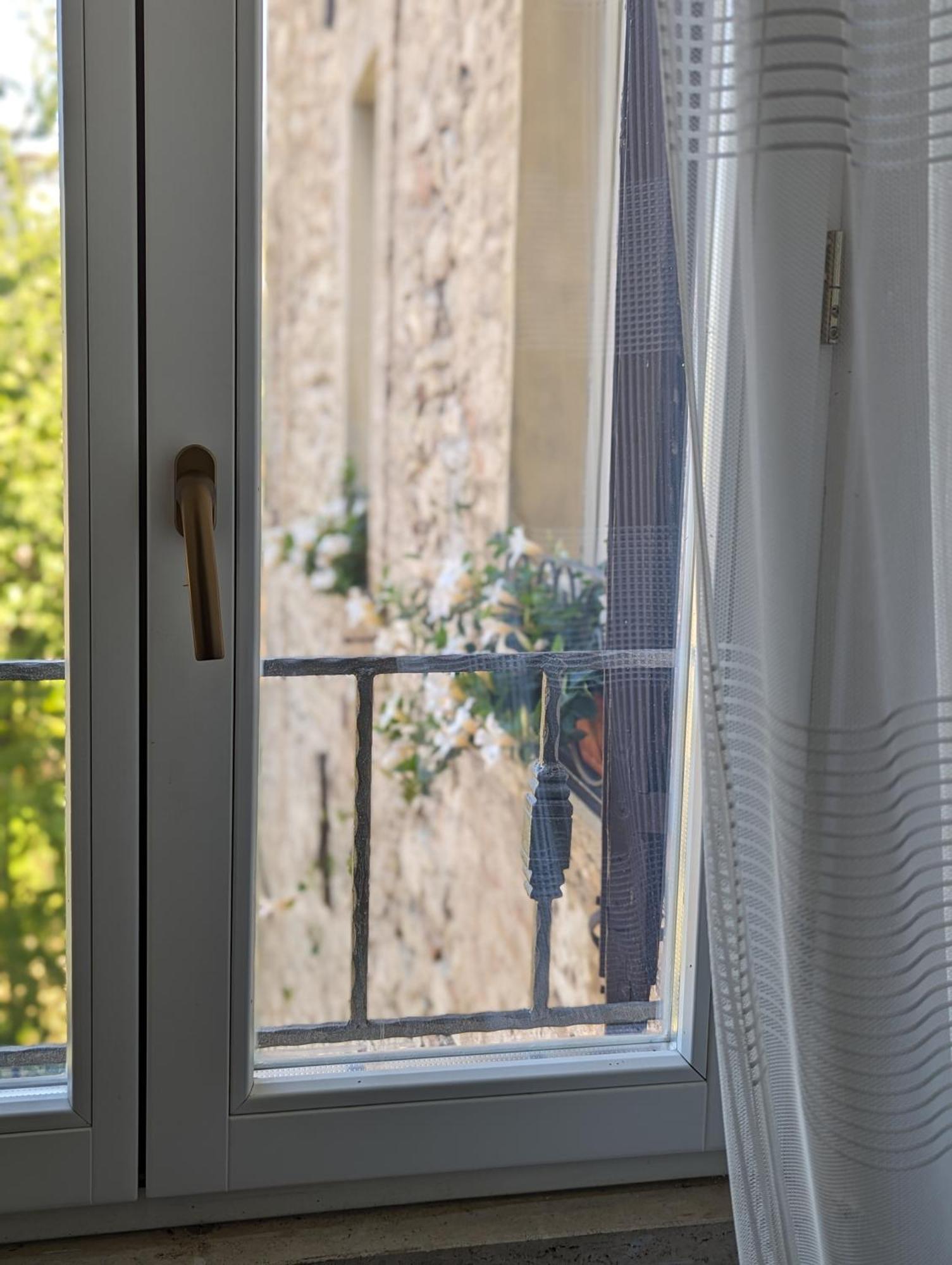 Lizium Spoleto Apartment Bagian luar foto